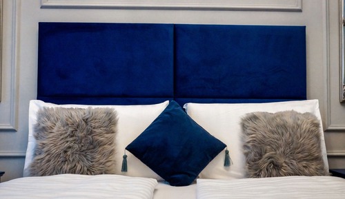 Luxury Suite