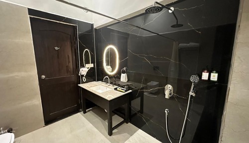 Premier Room