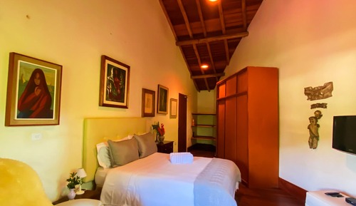 Senior House