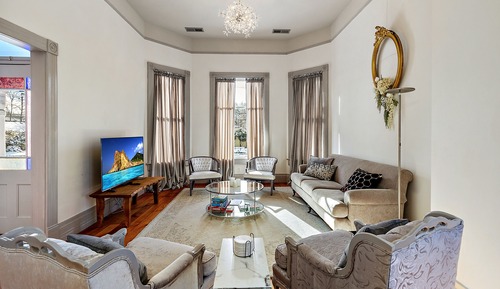 Luxury House, 2 Bedrooms, Bathtub, Garden Area
