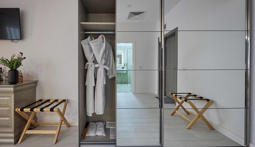 Comfort Room