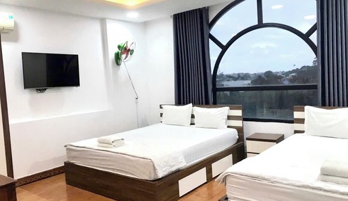 Executive VIP Room, City View