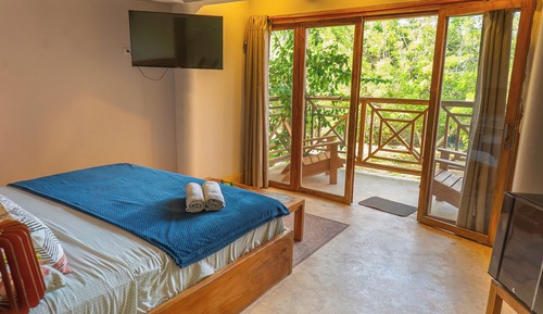 Superior Bungalow, 1 King Bed
