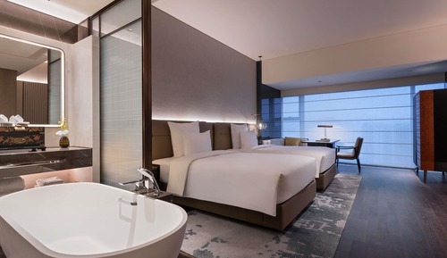 Superior Room, 2 Twin Beds, City View