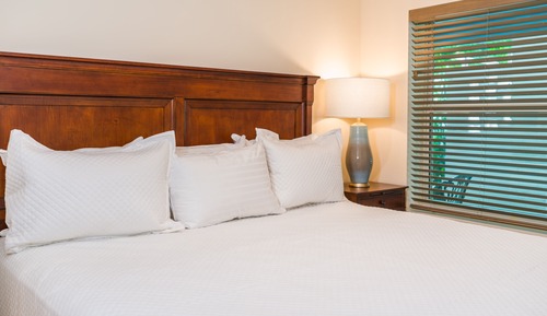 Room 206 - One bedroom suite