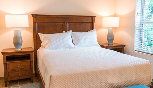 Room 103 - One bedroom suite