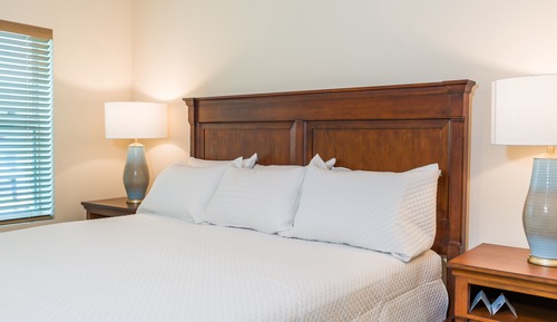 Room 304 – One bedroom suite