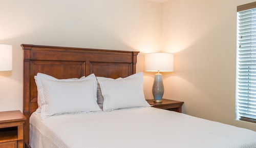 Room 210 – Two-bedroom suite