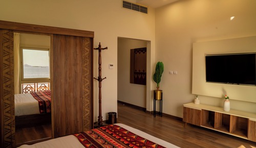Villa Room Panoramic Front Lake & Pool View