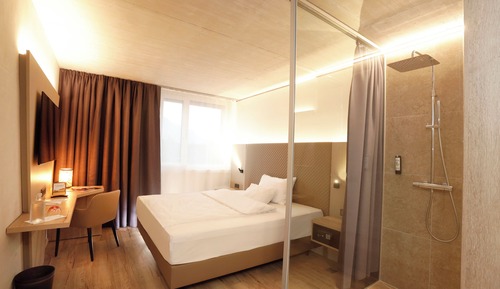 Design Double Room, 1 King Bed