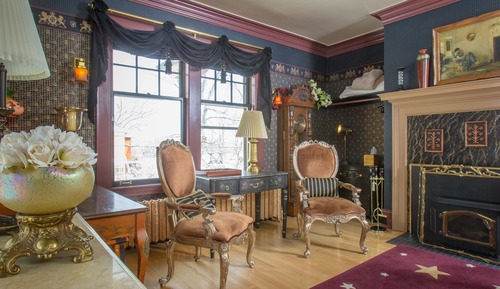 Anisette Room