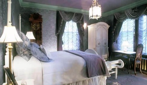 Anniversary Room