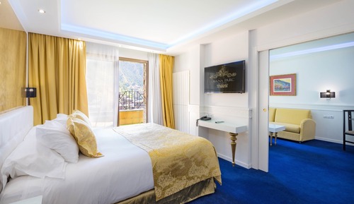 Royal Suite, 1 Queen Bed with Sofa bed, Valley View