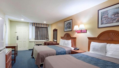 Standard Room, 2 Queen Beds, Non Smoking