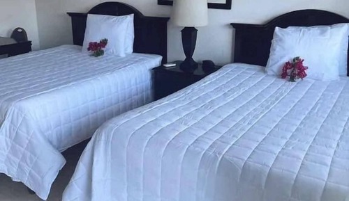 Standard Room, 2 Double Beds