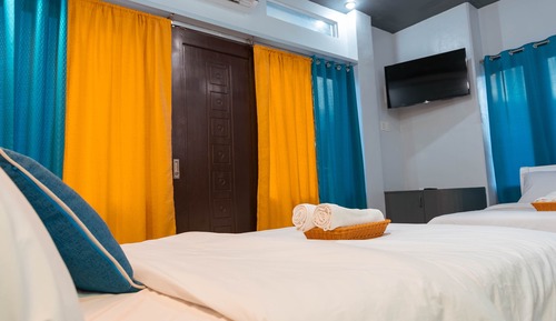 Deluxe Family Room