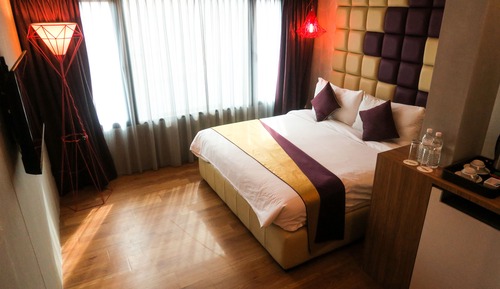 Standard Room, 1 King Bed