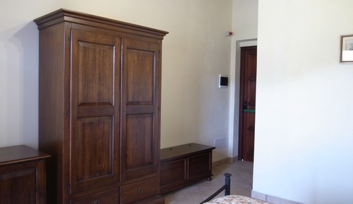 Basic Triple Room (3 pax)