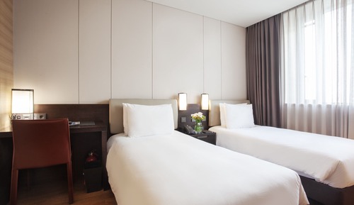Standard Twin Room (Free Upgrade to Deluxe Twin Room)