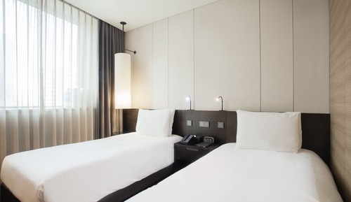 Standard Twin Room