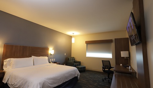 Standard Room, 1 King Bed