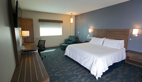 Standard Room, 1 King Bed, Accessible