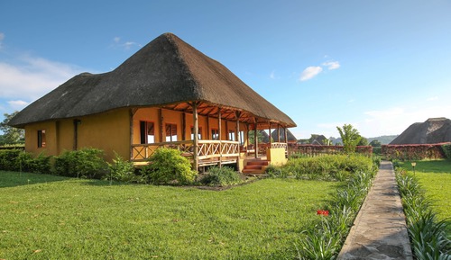 Family Chalet, 2 Bedrooms, Partial Lake View