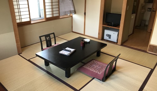 Japanese Style Room with Toilet, No View - Breakfast included 