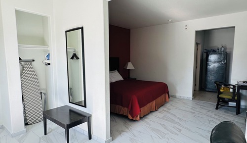 Elite Room