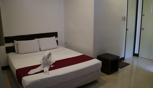 Executive Suite, 1 Queen Bed, Annex Building