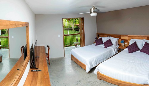 Deluxe Quadruple Room