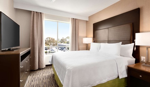 Suite, Accessible, Non Smoking (Hearing)