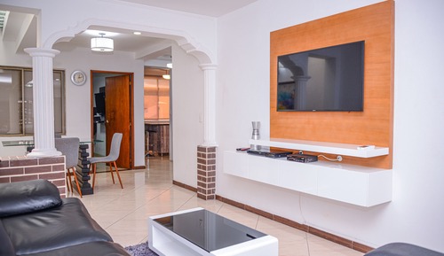 Comfort Apartment, 3 Bedrooms, Hot Tub, City View