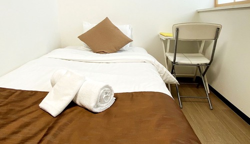 Twin Room with Private Bathroom (201)