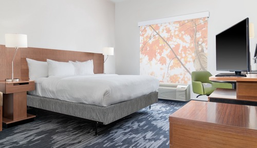 Suite, 1 King Bed (Mobility Accessible, Tub)
