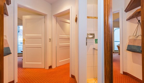 Family Room (Standard)