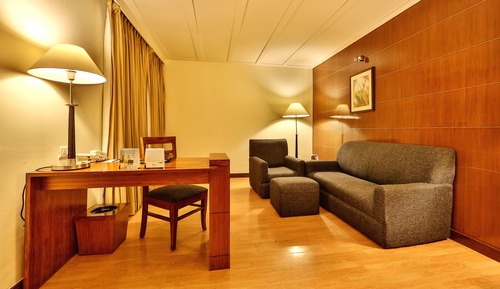 Club Room, Non Smoking
