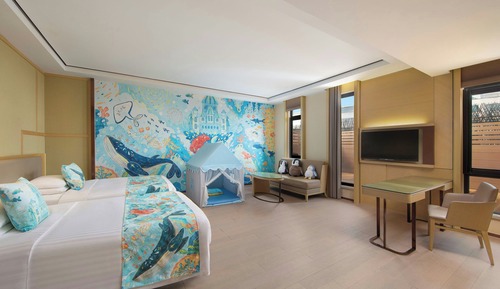 Mystical 0cean Premier Camping Guest Room, 2 Double Beds, Balcony, Air Purifier, Kid FriendlyTent
