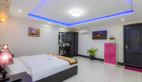 Deluxe Suite