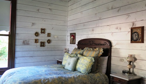 House, Private Bathroom (Blue)