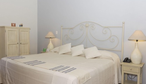 Superior Room, 1 King Bed