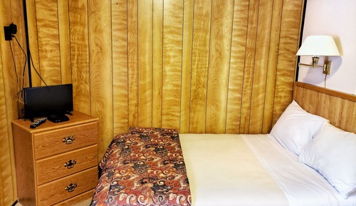 Standard Double Room, 2 Double Beds, Non Smoking, Private Bathroom