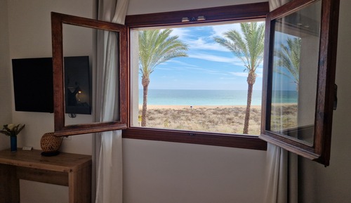 Delux Frente al Mar con Ventana