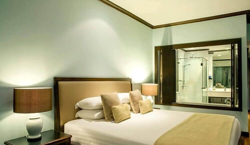 Pool Deluxe Room