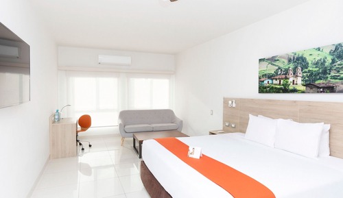Superior Room, 1 King Bed