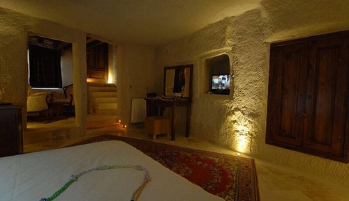 Room (Cave)