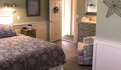 Room, Private Bathroom (Superior King Room #14)