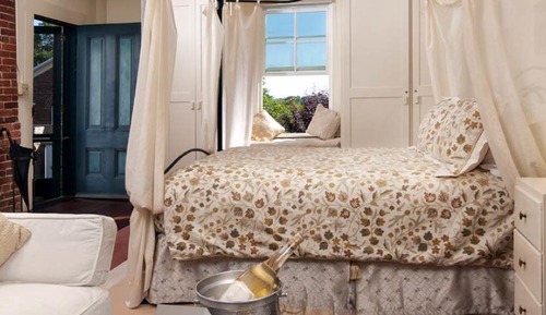 Suite, 1 Queen Bed, Mountain View, Tower (Water Tower Suite 2nd Floor)