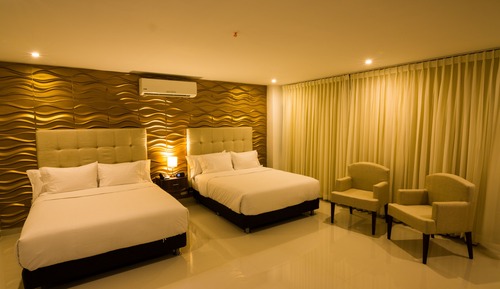 Family Twin Room