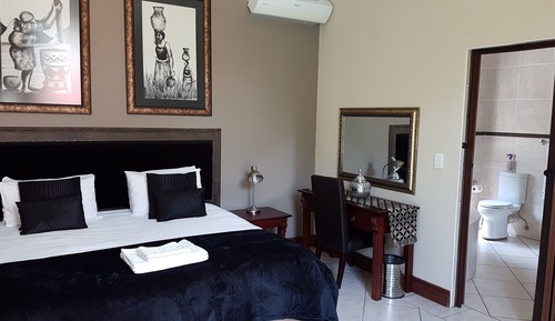 Royal En-suite 7